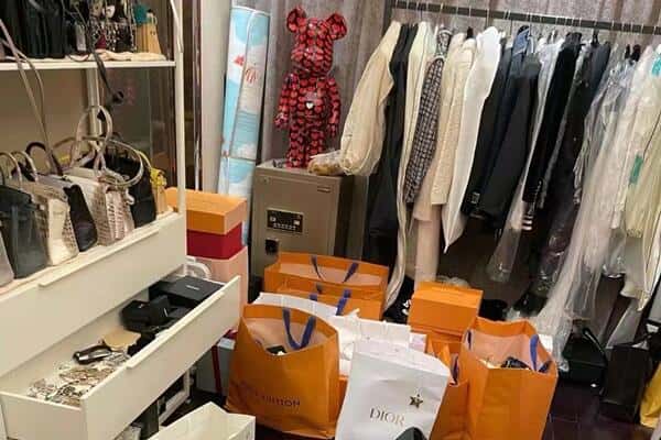上海回收一线品牌衣服